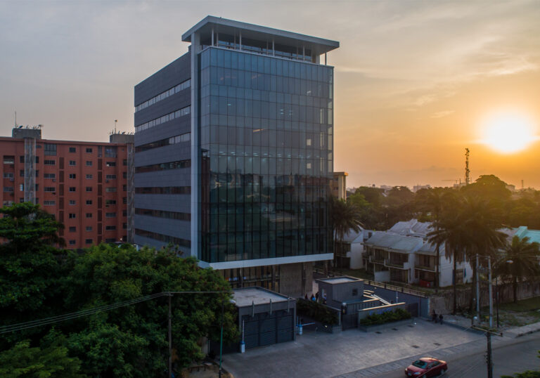 1_47 Glover_0283_1400x980