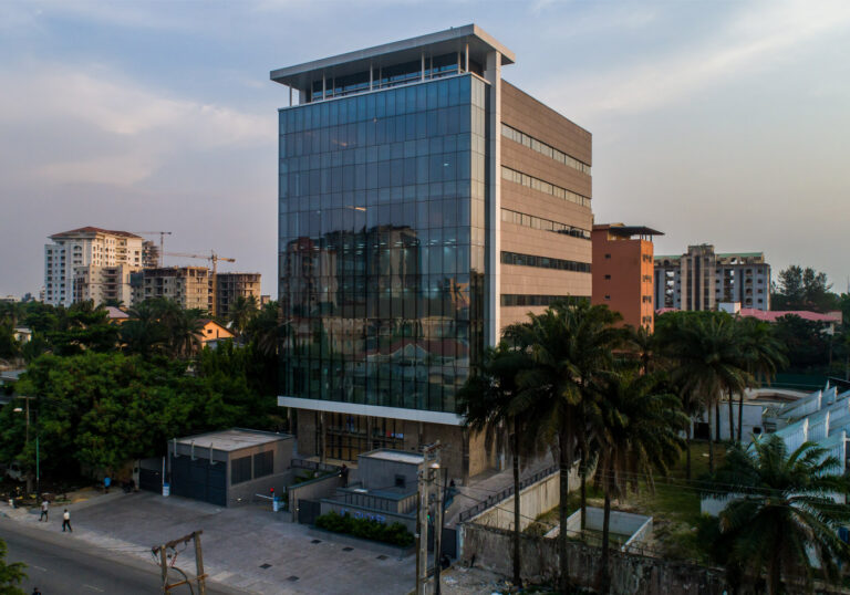 2_47 Glover_0286_1400x980