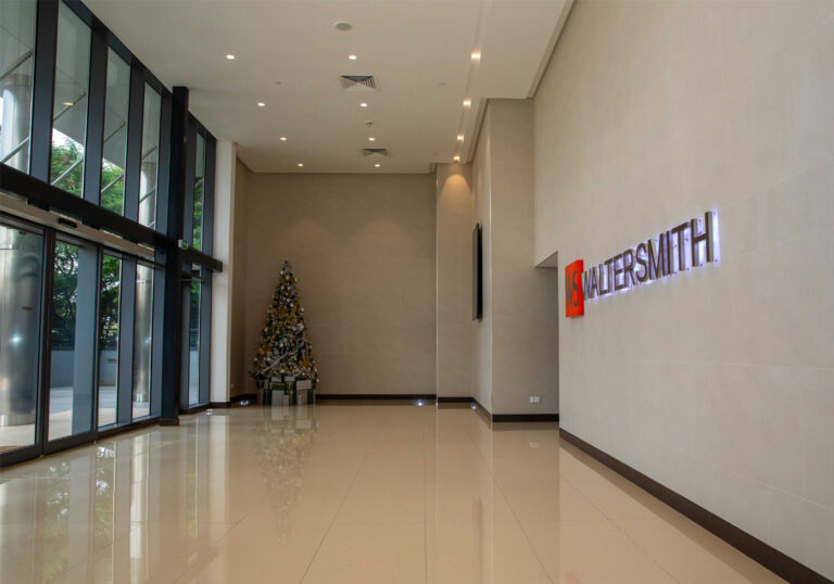 6_47 Glover_1616_1400x980