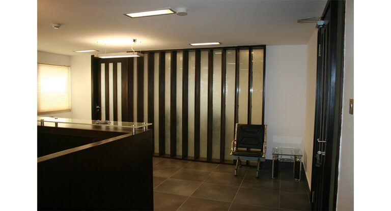 03_G Elias_044_BR_1000x540