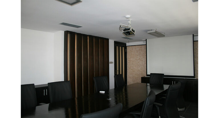 05_G Elias_058_BR_1000x540