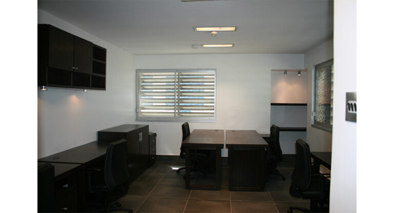 06_G Elias_003_BR_1000x540